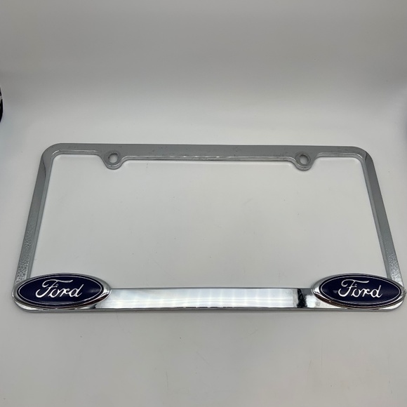Pilot Automotive Ford License Plate Frame Chrome/Blue WL021-C - Picture 1 of 11